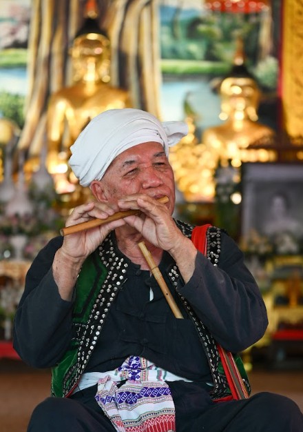 พ่อประเสริฐ กระกัด